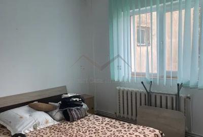 Apartament 3 camere Dacia, etaj intermediar - 4