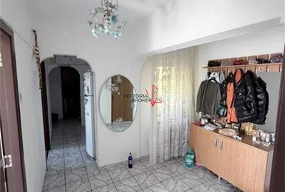 3 camere in  Bd. Lacul Tei stradal,  Etaj 8/10, cu 2 balcoane - 4