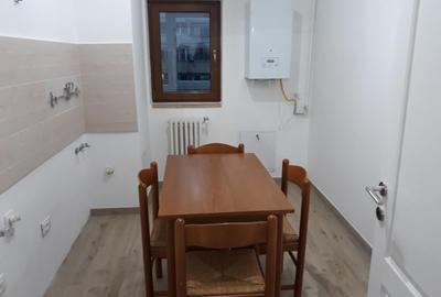 Pacurari-Luk Oil . apartament cu doua camere ,renovat , 72 mp suprafata totala - 10