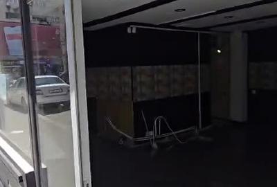 Spațiu comercial, 22.72 mp în P-ța Romană