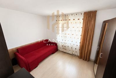 Apartament cu 2 camere semidecomandat, mobilat în Central