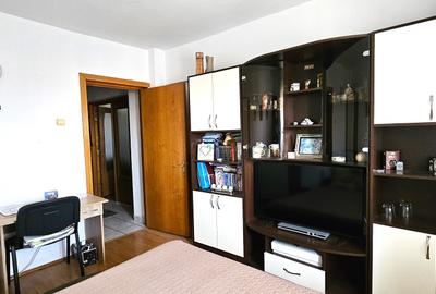 Apartament 2 camere decomandate cu potential de  recompartimentare,Cl.Romanului - 7