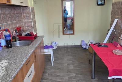 SAGULUI - ETAJ 2 - BLOC IZOLAT - 3 CAMERE - DEBARA - CENTRALA PROPRIE - CLIMA - 3