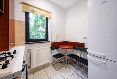 Apartament 3 camere, complet mobilat, decomandat, etaj intermediar - 12