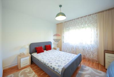 De vânzare apartament cu 3 camere , pe Strada Sovata - Oradea - 4