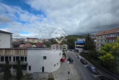 Garsonieră de VÂNZARE etaj 3 - 7