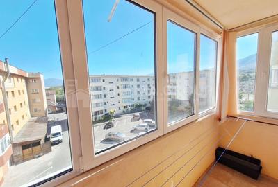Apartament 3 camere la super pret - 9