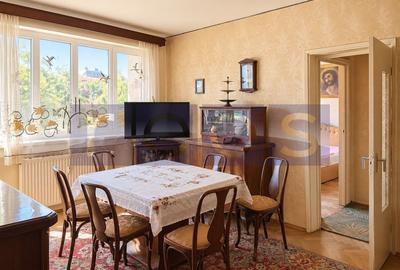 Apartament cu 3 camere în Victoriei