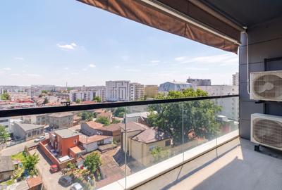Apartament cu 3 camere semidecomandat, mobilat în Ultracentral
