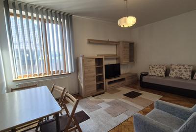 Apartament cu 2 camere pe strada Lunga - 1