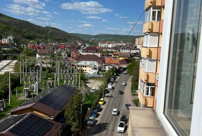 Apartament renovat complet, 69 mp, etaj 8 – Zona Semiluna, Dărmănești - 14