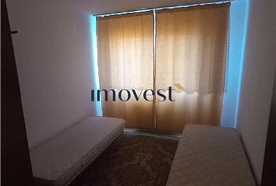 De inchiriat: Aparatament cu 3 camere in zona Micro 15 - 14