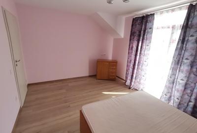 INCHIRIEZ casa 5 camere decomandate ,cu garaj,zona Calea Cisnadiei - 12