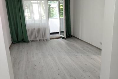 Apartament cu 3 camere, etajul 2/4, zona Tatarasi - 6