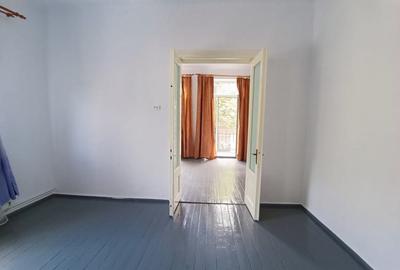 CENTRU SALA SPORTURILOR(COD03)- Casa interbelica si curte generoasa ! - 3