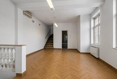 Vilă interbelică , 1939, la câteva minute de Piața Unirii, 231 mp, curte privata - 6