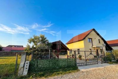Casă individuală cu 4 camere în Vulcan
