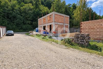 Casă individuală cu 4 camere în Bunloc