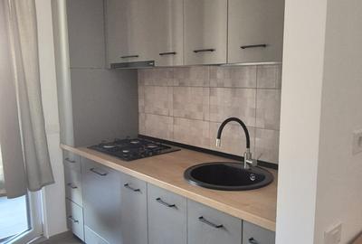 Apartament cu 2 camere semidecomandat în Apărătorii Patriei