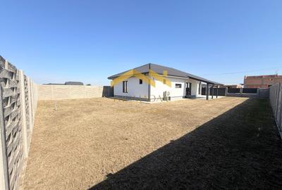 -Casa Individuala - Parter - 4 camere - - 5