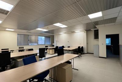 Cladire administrativa cu multiple functionalitati, reprezentanta auto, clinica - 15