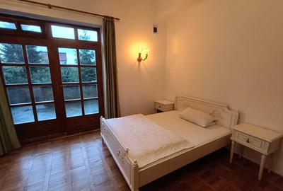 Garsoniera cu terasa proprie in vila interbelica | 20 mp + 16 mp terasa | Centru - 4