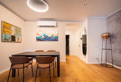 Penthouse cu 4 camere decomandat în Pipera