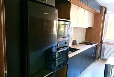Apartament cu 2 camere decomandat, mobilat în Decebal