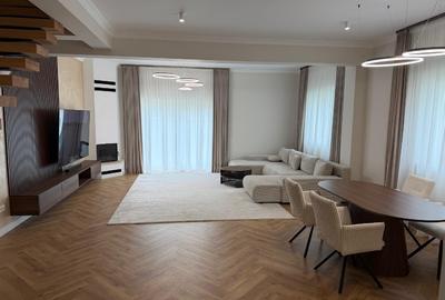 Duplex cu 5 camere în Dumbrăvița