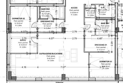 Penthouse cu 4 camere decomandat în Central