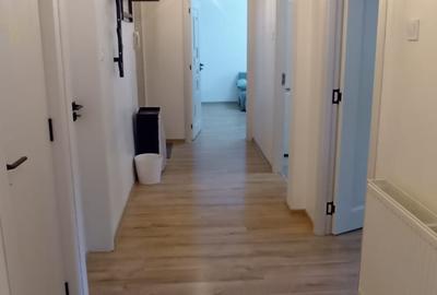 Apartament cu 3 cam cf 1 dec, mobilat si utilat, P/8 --Pecineaga sector 5 - 12