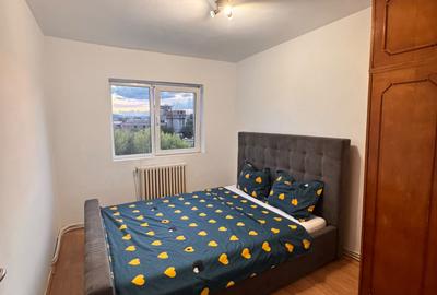 Apartament cu 3 camere decomandat în Dâmbul Rotund