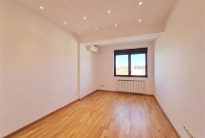 Unfurnished 3-Bedroom Apartment | Arch of Triumph - Kiseleff | Garage & Storage - 8