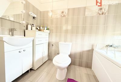 Casa cu 5 camere, 219 mp utili si 588 mp teren, de vanzare in Sanmihaiu Roman - 29