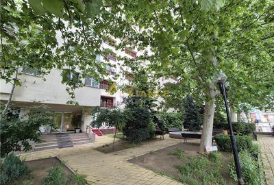 Apartament cu 2 camere decomandat în Ghencea