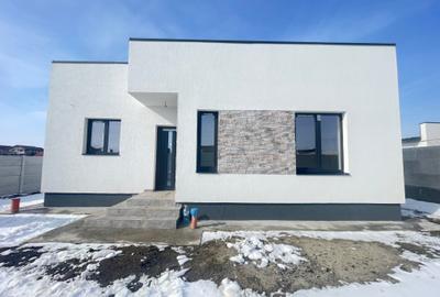 Casă individuală cu 3 camere în Berceni