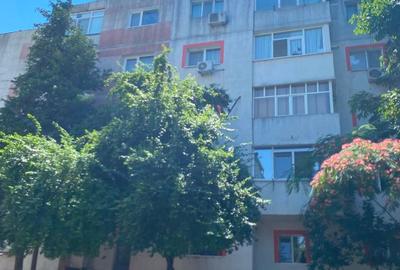 Apartament cu 3 camere cartier C5 - 1