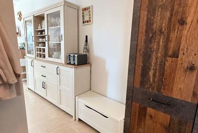 Dumbrăvița | 3 Camere | 76,6 mp | Grădină 46.5 mp | 2 Băi | Dressing | 2 Parcari - 12