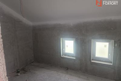 Casa cu 5 camere, 617 mp teren, Mosnita Veche - 11