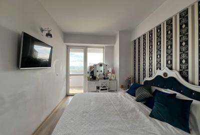 Apartament cu 3 camere decomandat în Nicolina