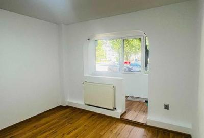 Apartament 4 camere,renovat, spatios ,vis. a vis de parc - 8