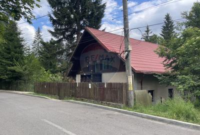 Casă individuală cu 6 camere în Cioplea