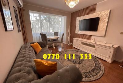 Apartament cu 2 camere semidecomandat, mobilat în Republicii