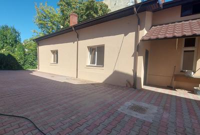 Casă individuală cu 3 camere în Știrbei Vodă