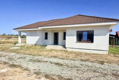 Casă individuală cu 3 camere în Sebeș