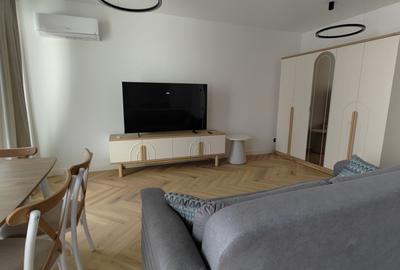 Apartament cu 2 camere decomandat în Pipera