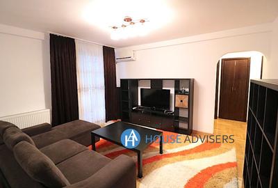 Apartament cu 3 camere, mobilat în Universitate
