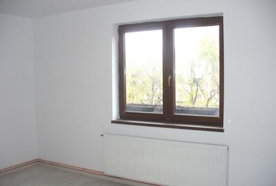 Casa singur in curte de inchiriat in zona Stefan cel Mare - 2