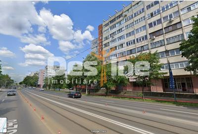 Apartament cu 2 camere decomandat în Nicolina