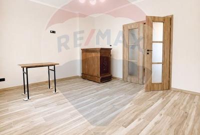 Apartament 3 camere în vilă -Ideal birouri, cabinet Popa Nan - 2